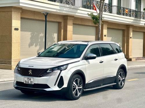 Peugeot 5008 AL sx 2021 model 2022 lướt 2v km mới keng