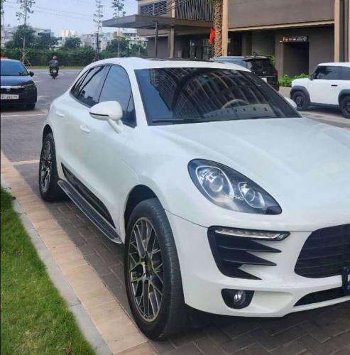 CẦN BÁN PORSCHE MACAN 2016