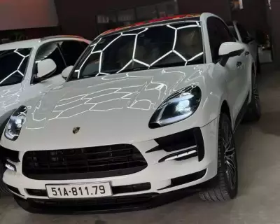 Porsche Macan Model 2017