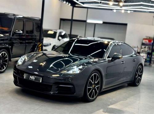 Porsche Panamera 3.0 V6 , Sx 2017 – Model 2018 ( Form mới )
