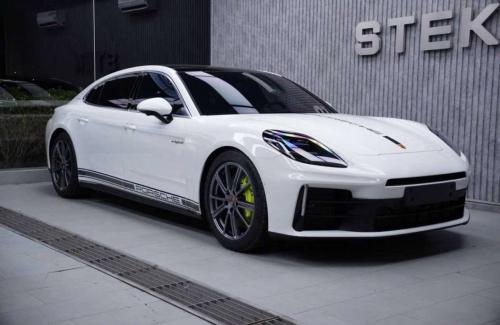 Porsche Panamera E-Hybrid Executive 2026 (Siêu Lướt)