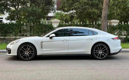 Bán Xe Porsche Panamera 4 executive siêu lướt