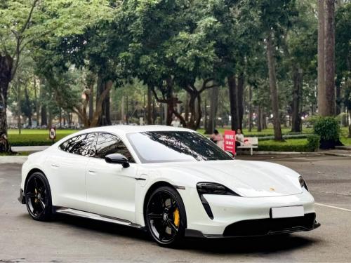 Bán xe Porsche Taycan 4S 2021