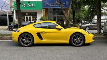 Porsche 718 Cayman sản xuất 2021