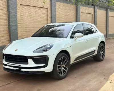 Porsche Macan 2022 mã màu siêu hot