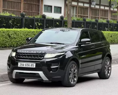 Ranger Rover Evoque Dynamic  bản đặc biệt ghế Sport. 2012
