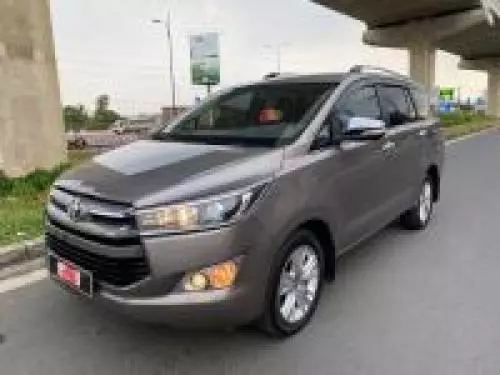 Bán Xe Toyota Innova 2.0V 2017