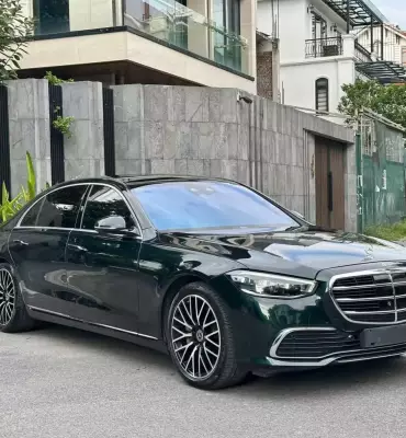 S450 Luxury 2022 xanh lục bảo chạy 6,5vmile