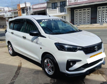 SUZUKI ERTIGA MT số sàn DK 2023