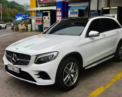 GLC300 AMG sx 2018 trắng/kem