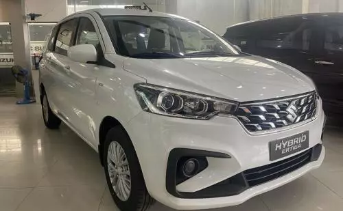 Bán Xe Suzuki Ertiga Hybrid MT 2022