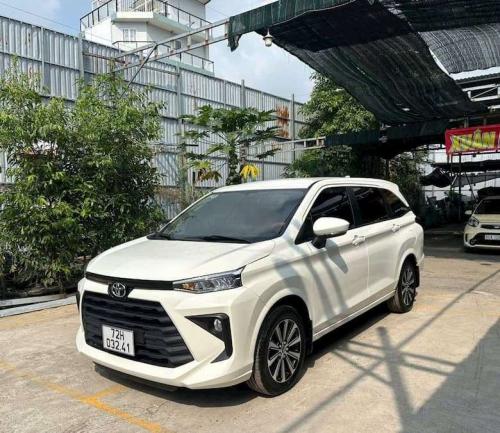 Toyota Avanza Premio 1.5MT sx 2024 Odo 5 Vạn