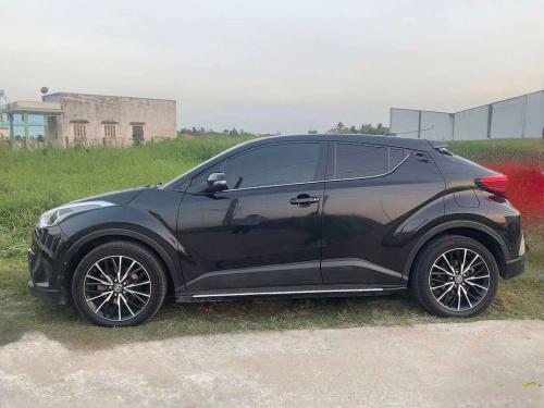 Toyota C-HR nhập ( Thổ Nhĩ Kì ) máy 1.2 ( 2 cầu )