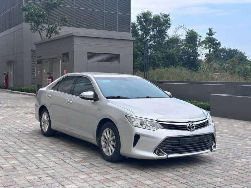 Toyota Camry 2.0E 2015