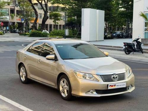 Toyota Camry 2.5 Q  2014