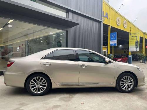 Toyota Camry 2.5Q 2015 fom 2016