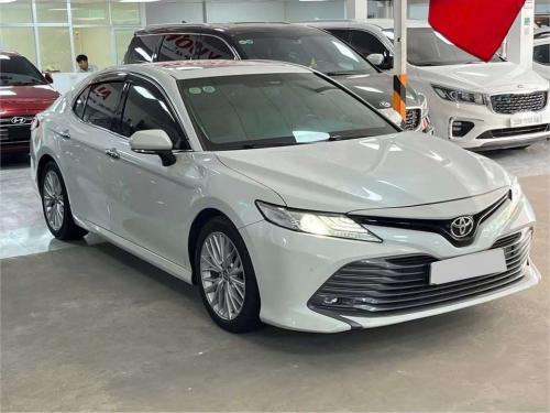 Toyota Camry 2.5Q 2020