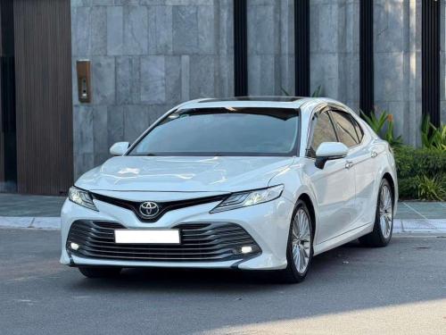 Toyota Camry 2.5Q sx 2020