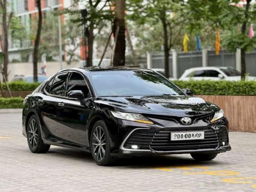 Toyota Camry 2.0Q Sản xuất 2021, đăng ký 2022