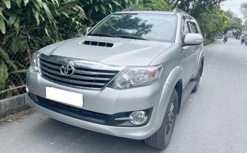 Bán Xe Toyota Fortuner 2016 Máy dầu số sàn