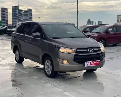 TOYOTA INNOVA 2.0E 2019