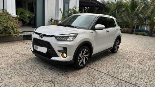 Toyota Raize 2025 siêu lướt, đẹp còn mùi xe mới
