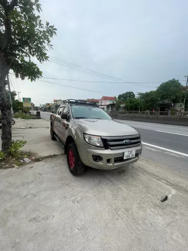 BÁN NHANH Ford ranger 2013 số tự động máy dầu. 