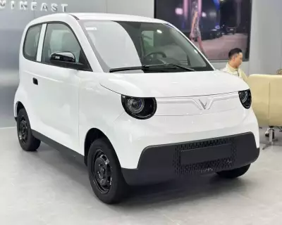 VF2 màu trắng sẵn bác nào qt lh e