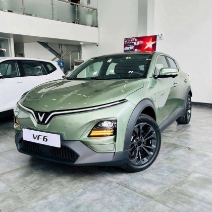 VF6 plus new giá cực tốt