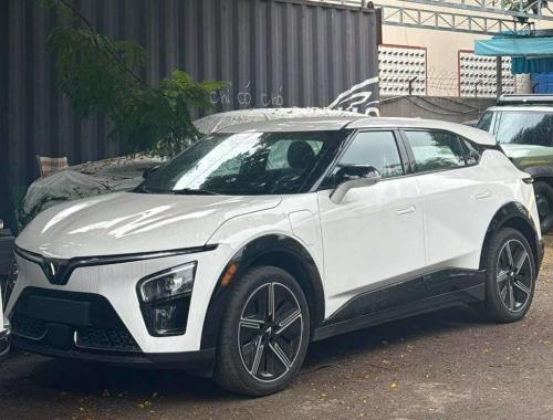 Xe vf7 2026 mới đi đc có 10 km 