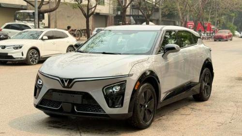 VF7 Eco Vin2025 có HUD màu xám