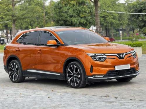 Em cần bán VF8 Plus 2022, 6v km