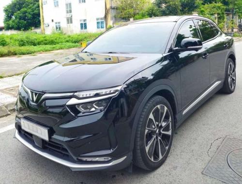VF8 PLUS 2022 ( xe gia đình không phải GF)