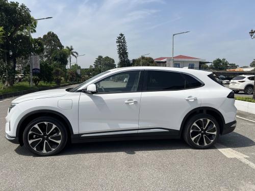 Em cần thanh lý VF8 PLUS demo vin 2025 