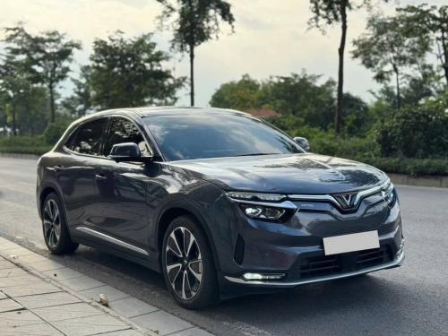 VF8 plus xe dân sử dụng sx2022 xám nt nâu