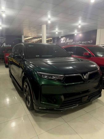 VF9 plus thuê pin odo 3,1v 7 ghế trần kính