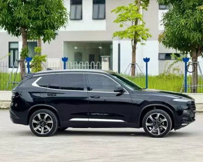 Vinfast LUX SA 2.0 Premium 2020 đi 14v