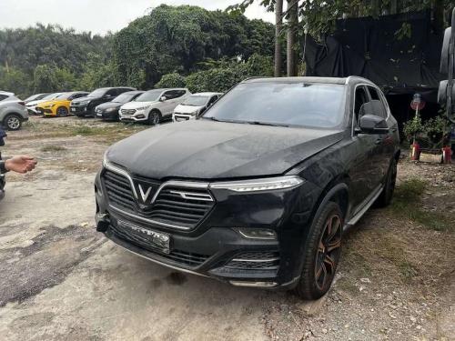 VinFast Lux SA Premium (Bản full kịch nóc )