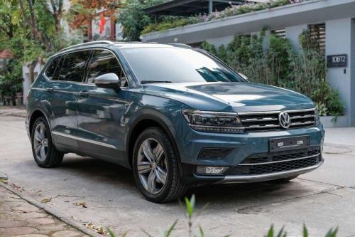 Volkswagen Tiguan Allspace 2021 màu xanh