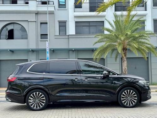 Volkswagen Viloran Luxury