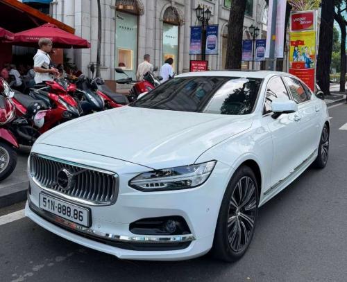 Volvo S90 Trắng Nâu