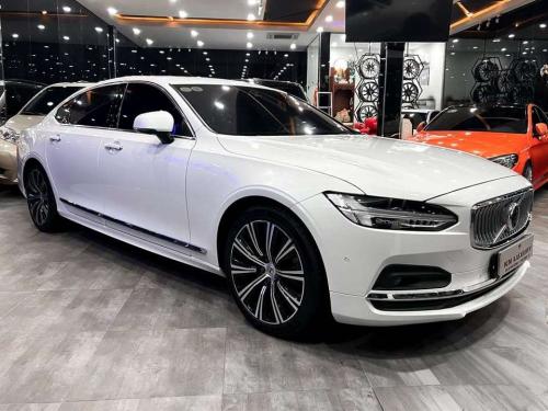 Volvo S90 Ultimate date 2022 nhập Malaysia