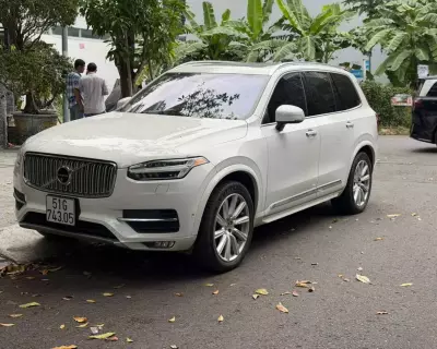 VOLVO XC90 T60 BẢN FULL KICH  model 2016