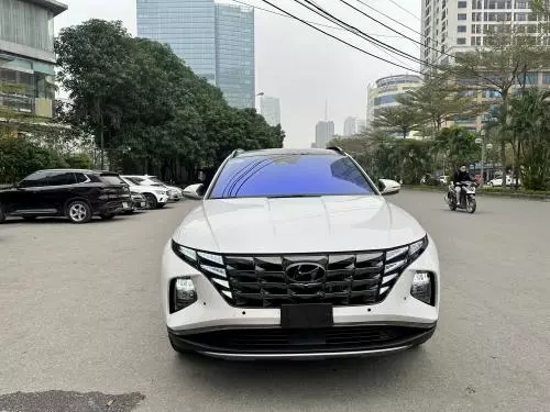 Mới về Tucson 1.6 turbo Mode 2022. Siêu mới. Sơn Zin cả xe . 
