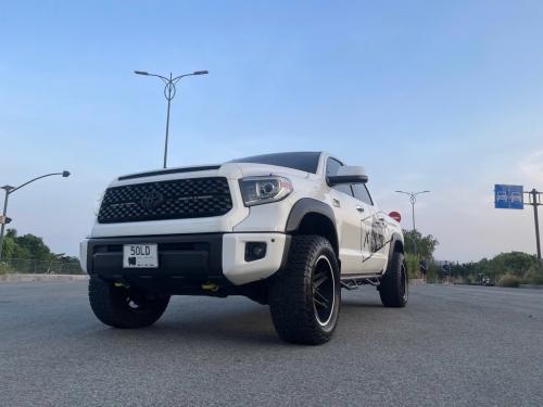 CHÍNH CHỦ CẦN BÁN XE TOYOTA TUNDRA 1794 Edition, Model 2015 vin 2024