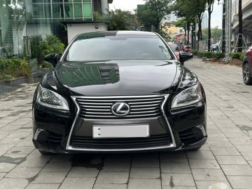 Lexus LX460L sản xuất năm 2014 xe cá nhân