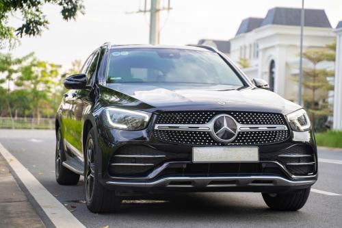 GLC300 Đen kem giá cực tốt, 