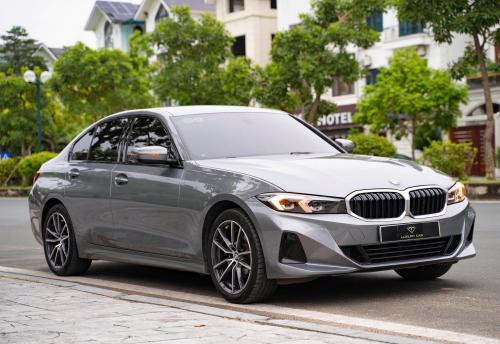 Bán xe BMW 320i Sportline siêu lướt 2v8km, màu xám/nâu giá tốt