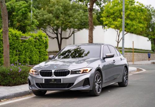 Bán Bmw320 Sportlight 2024 Màu Xám Gray 2v8 siêu chất giá 1399